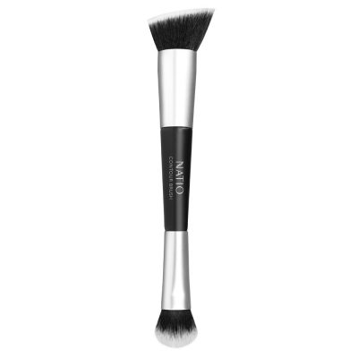 Effortlessly refine and recede features, shape your jawline, lift cheekbones and open your eyes with this versatile Natio Double-Ended Contour Brush